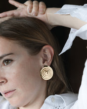 Load image into Gallery viewer, SPIRAL EARRINGS CLIPS