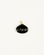 Load image into Gallery viewer, SHELL DIAMONDS PENDANT